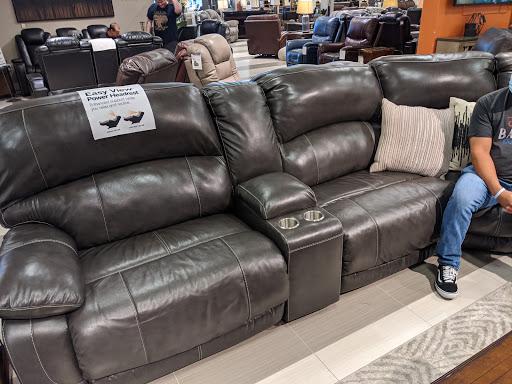 Furniture Store «Ashley HomeStore», reviews and photos, 2915 N Dale Mabry Hwy, Tampa, FL 33607, USA