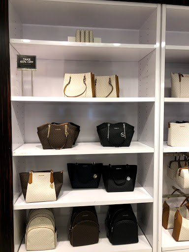Fashion Accessories Store «Michael Kors», reviews and photos, 20-A Killingworth Turnpike #430, Clinton, CT 06413, USA