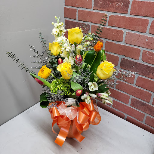 Florist «Gerties Flowers», reviews and photos, 806 Meacham Ave, Elmont, NY 11003, USA