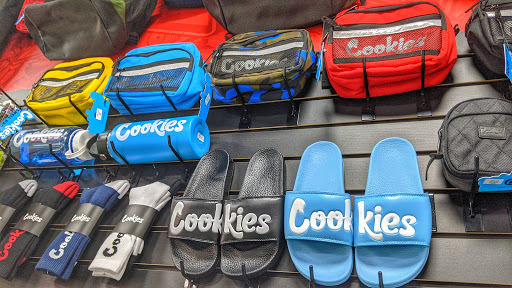 Tobacco Shop «Desert Winds Smoke Shop», reviews and photos, 5022 14th St W, Bradenton, FL 34207, USA