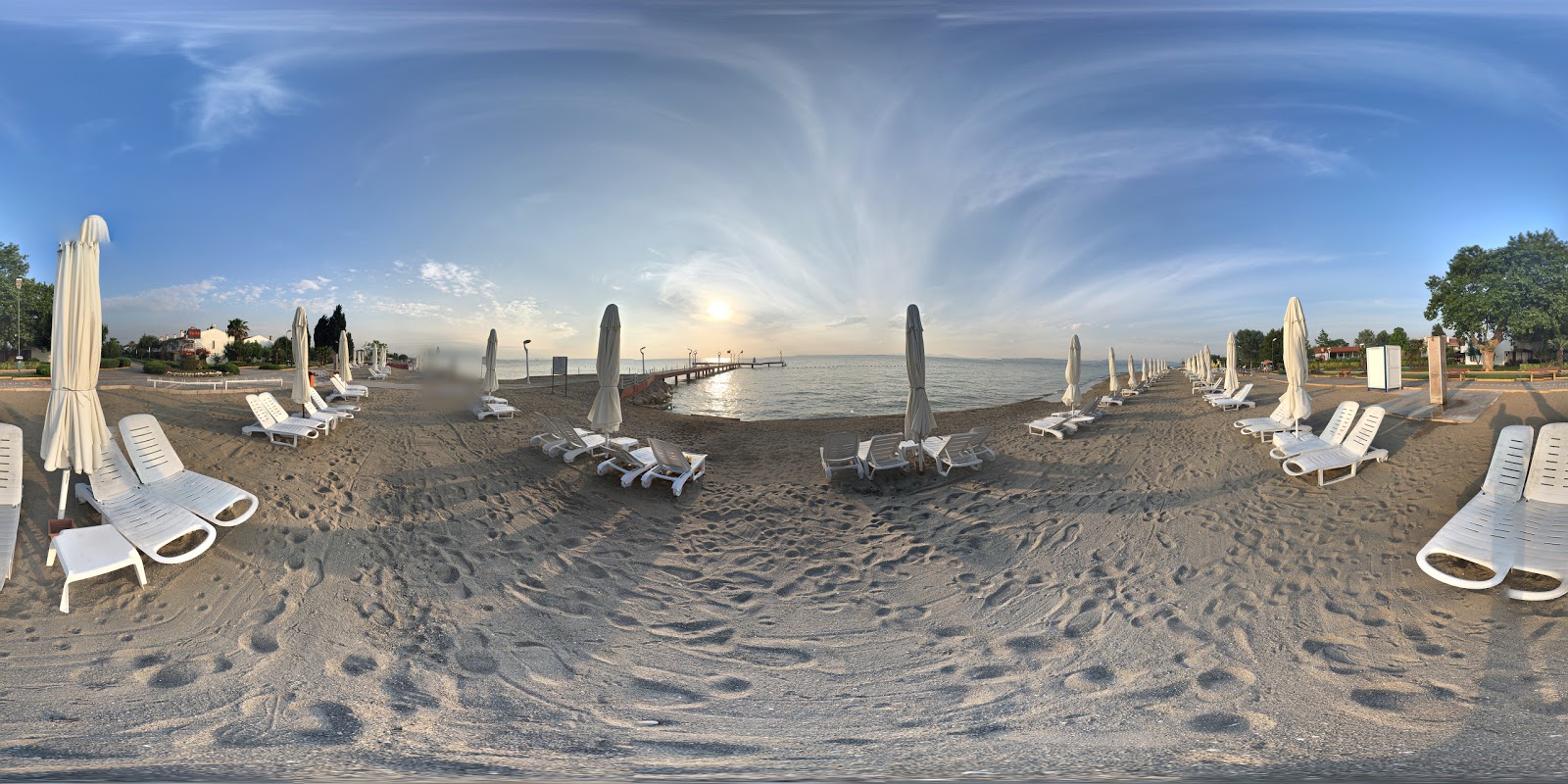 Foto van Elmakent beach met bruin zand oppervlakte