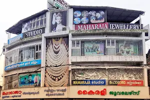 Kairali Jewellers and Maharaja Colorlab image