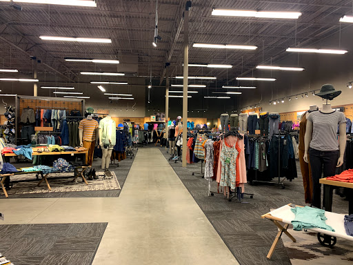 Camping Store «REI», reviews and photos, 1165 Perimeter Center W #200, Atlanta, GA 30338, USA