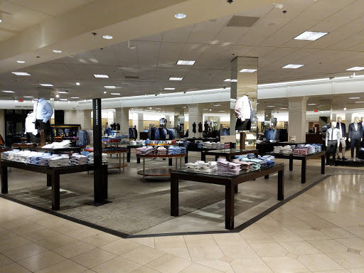 Department Store «Nordstrom», reviews and photos, 501 Garden State Plaza Blvd, Paramus, NJ 07652, USA