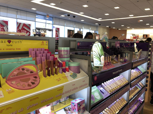 Hair Salon «Ulta Beauty», reviews and photos, 1513 Hawthorne Blvd, Redondo Beach, CA 90278, USA