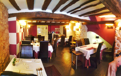 Restaurante El Arriero - C. Mayor, 16, 26191 Sorzano, La Rioja, Spain