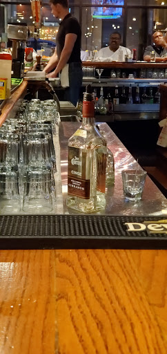 Bistro «7 West Bistro», reviews and photos, 7 W Chesapeake Ave, Towson, MD 21204, USA