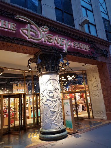 Toy Store «Disney Store», reviews and photos, 108 N State St, Chicago, IL 60602, USA