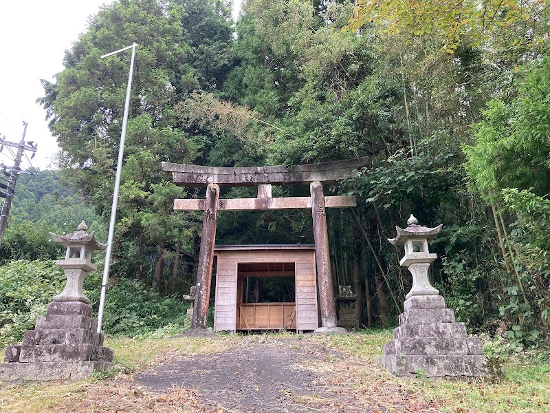 朝山神社 一の鳥居(参道入口)