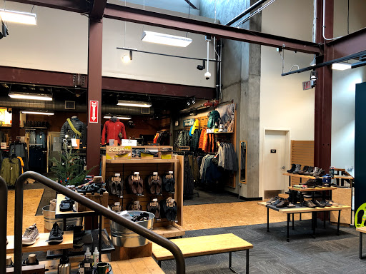 Camping Store «REI», reviews and photos, 840 Brannan St, San Francisco, CA 94103, USA
