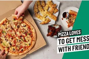 Papa Johns Pizza image