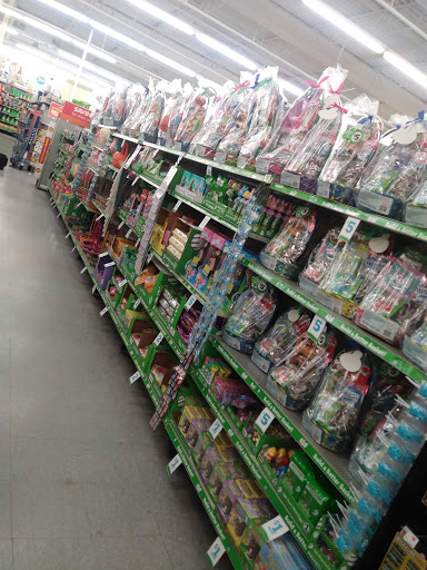 Dollar Store «FAMILY DOLLAR», reviews and photos, 265 Ellington Rd, East Hartford, CT 06108, USA