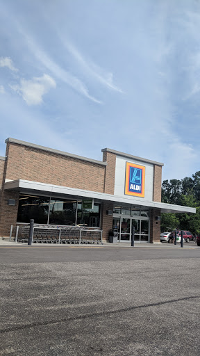 Supermarket «ALDI», reviews and photos, 1814 S Irby St, Florence, SC 29505, USA