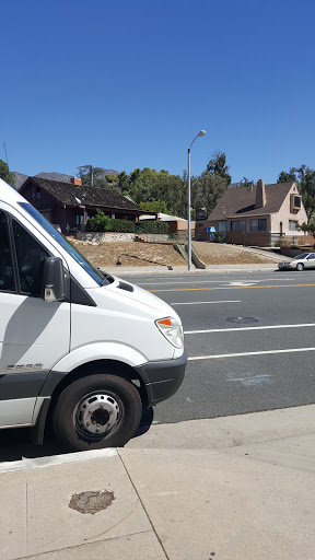 La Crescenta Pharmacy, 2764 Foothill Blvd, La Crescenta, CA 91214, USA, 