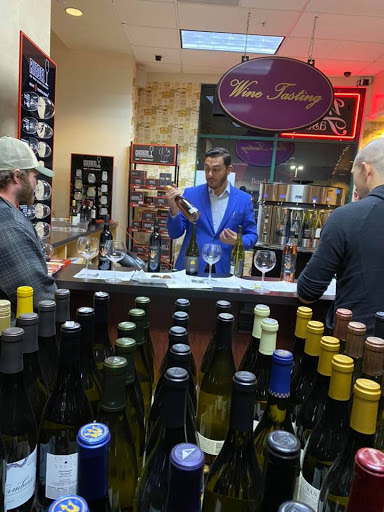 Wine Store «Mesa Foods and Liquors», reviews and photos, 28562 Oso Pkwy Ste G, Rancho Santa Margarita, CA 92688, USA