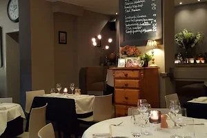 Bistro d'halve maan image