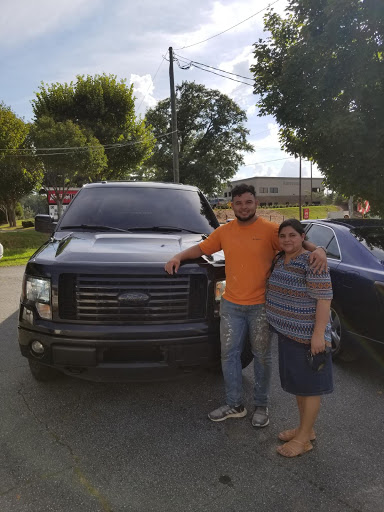 Used Car Dealer «Autorama Pre-Owned Cars», reviews and photos, 4064 US-29, Lilburn, GA 30047, USA