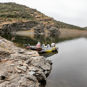 Sierra Morena Fishing Services C. Calvario Viejo, 29, 23711 Baños de la Encina, Jaén, España