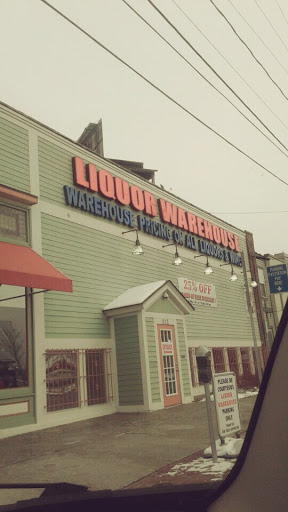 Liquor Store «Liquor Warehouse Syracuse», reviews and photos, 814 N State St, Syracuse, NY 13208, USA