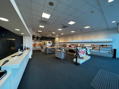 Cell Phone Store «Verizon», reviews and photos, 14139 Town Center Blvd #700, Noblesville, IN 46060, USA