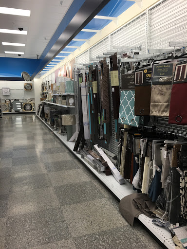 Clothing Store «Ross Dress for Less», reviews and photos, 1930 SW Wanamaker Rd, Topeka, KS 66604, USA