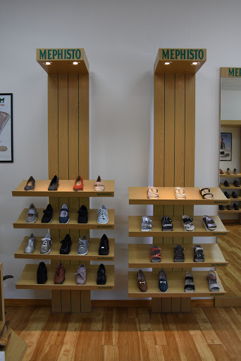 Shoe Store «Mephisto Scottsdale», reviews and photos, 7342 E Shea Blvd #104, Scottsdale, AZ 85260, USA