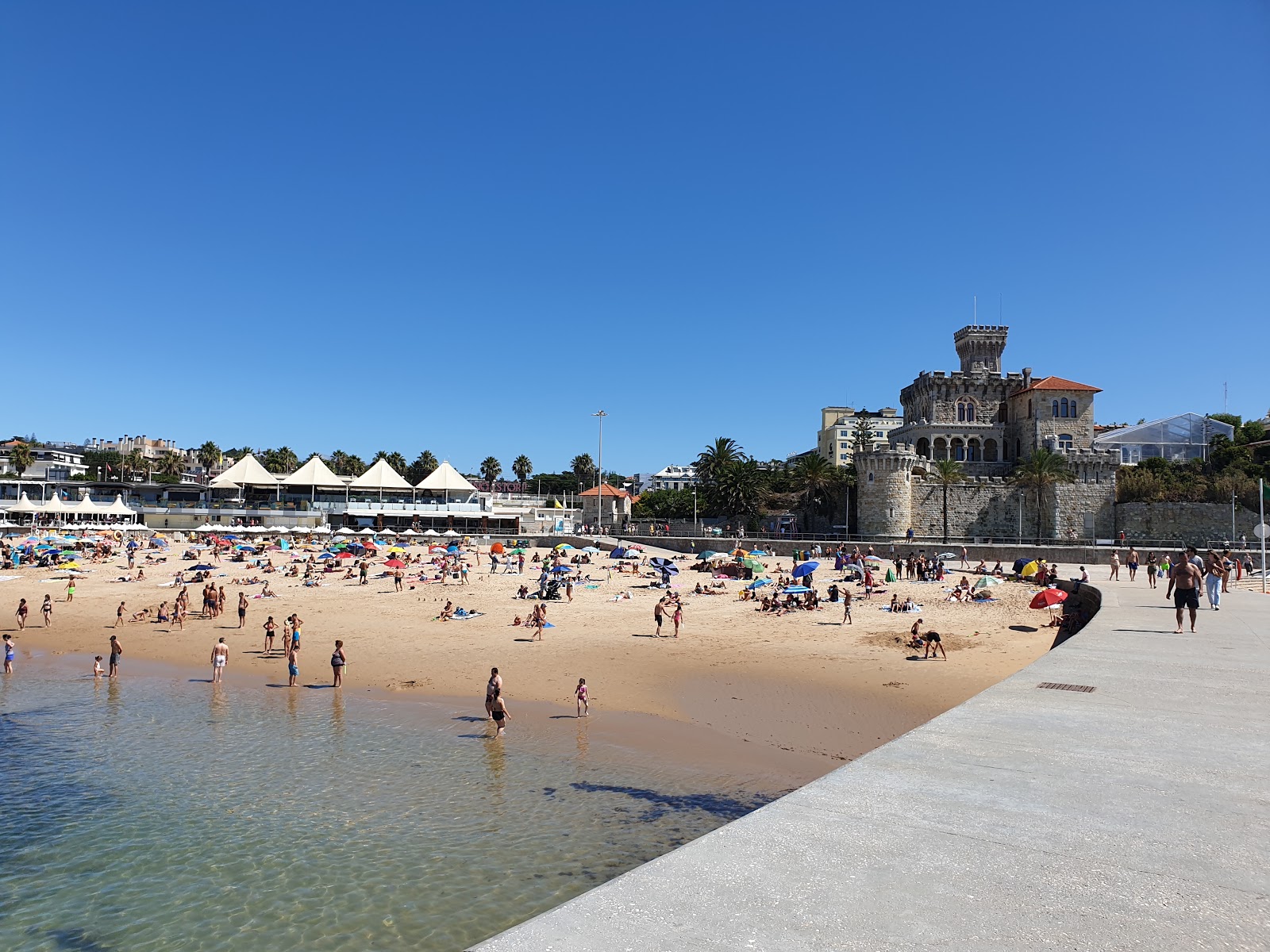 Praia do Tamariz'in fotoğrafı çok temiz temizlik seviyesi ile