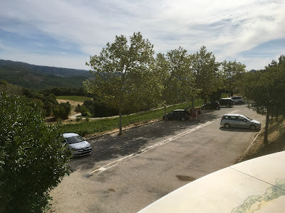 Parking de Suzette à Suzette