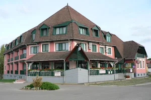 Hotel Hableány & Étterem image