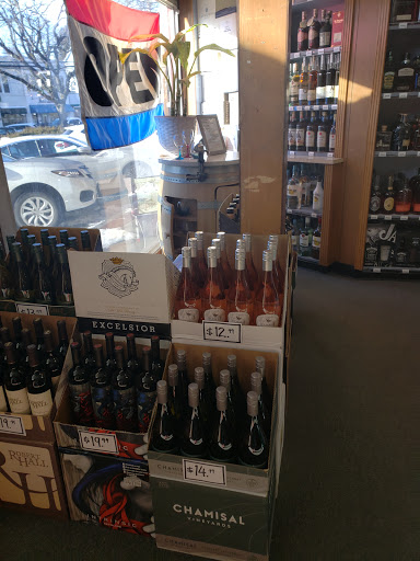 Liquor Store «Katonah Wine & Liquor Store», reviews and photos, 120 Katonah Ave, Katonah, NY 10536, USA