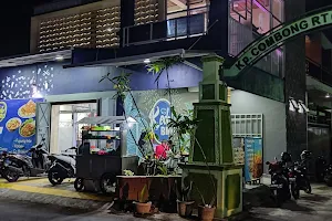 Kedai Biru image