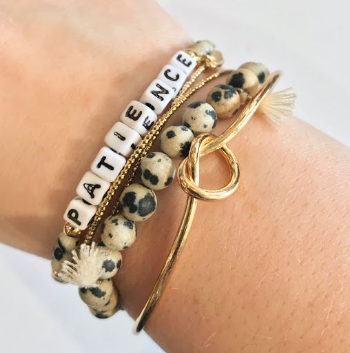 Jewelry Store «Knock Knock Boutique», reviews and photos, 110 W Chocolate Ave, Hershey, PA 17033, USA