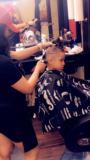 Barber Shop «Shave & Blade Barber Shop», reviews and photos, 9824 West Northern Avenue, #200, Peoria, AZ 85345, USA