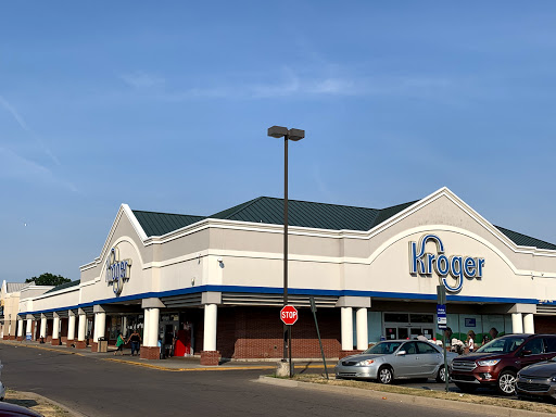 Grocery Store «Kroger», reviews and photos, 15255 Michigan Ave, Dearborn, MI 48126, USA