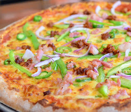 Lockers Sports Restaurant Kino photo