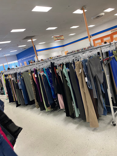 Thrift Store «Goodwill of North Georgia: Shallowford Road Store and Donation Center», reviews and photos