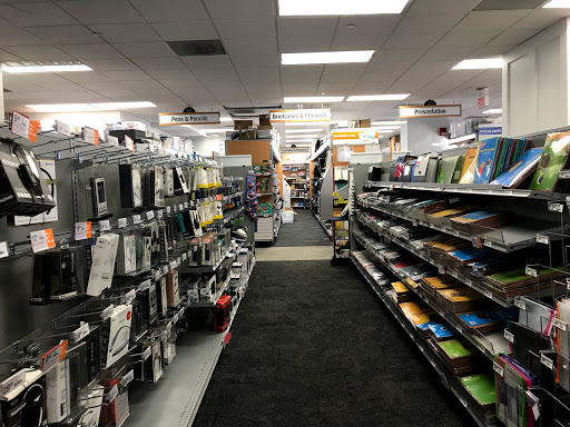 Office Supply Store «Staples», reviews and photos, 1250 H St NW #100, Washington, DC 20005, USA