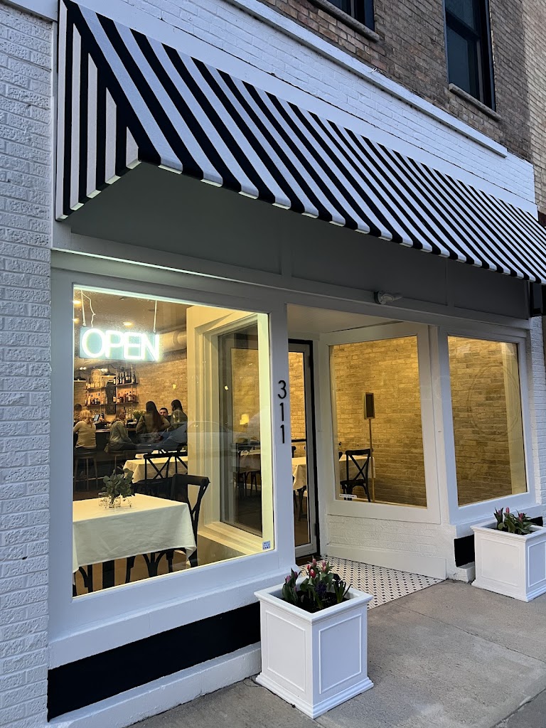 Three Eleven Bar & Bistro 54201