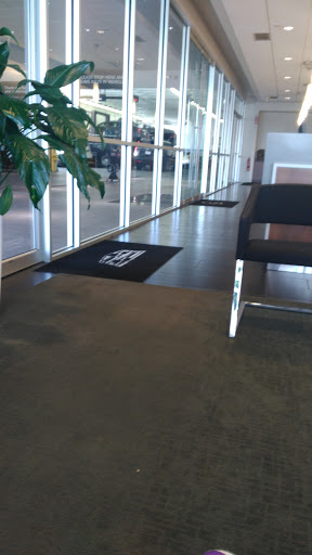 Cadillac Dealer «Crestmont Cadillac», reviews and photos, 26000 Chagrin Blvd, Beachwood, OH 44122, USA