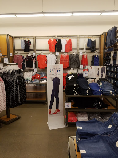 Clothing Store «Old Navy», reviews and photos, 110 Albany Turnpike, Canton, CT 06019, USA