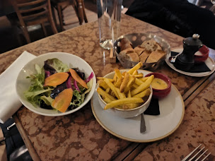 Photo n°16 de Là-Haut sur la Colline Restaurant à Saint-Cyr-au-Mont-d'Or ()
