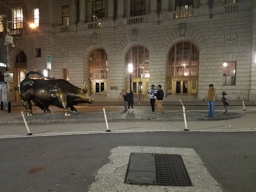 Sculpture «Charging Bull», reviews and photos, Broadway & Morris St, New York, NY 10004, USA
