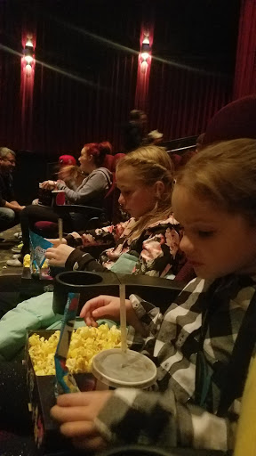 Movie Theater «Independence Cinema», reviews and photos, 450 S 2nd St, Independence, OR 97351, USA