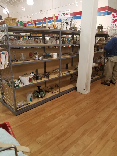 Thrift Store «Volunteers of America Thrift Store– Mansfield», reviews and photos