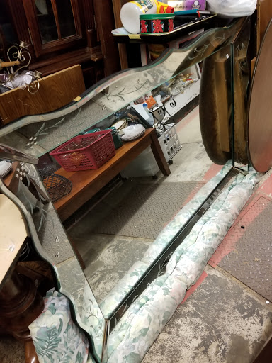 Antique Store «Englishtown Antiques & Used», reviews and photos, 42 Main St, Englishtown, NJ 07726, USA