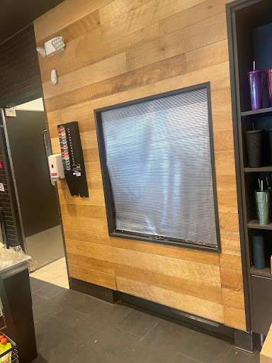 Coffee Shop «Starbucks», reviews and photos, 23300 Eureka Rd, Taylor, MI 48180, USA