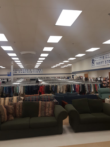 Thrift Store «Miracle Hill Thrift Store», reviews and photos, 504 W Main St, Easley, SC 29640, USA