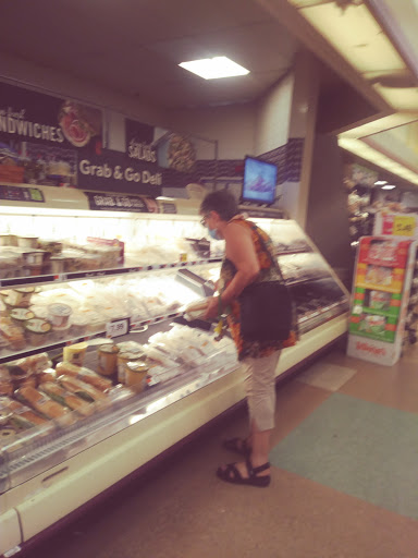 Grocery Store «Stop & Shop», reviews and photos, 240 E Sandford Blvd, Mt Vernon, NY 10550, USA