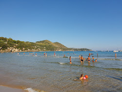 Photo de Summit Hotel beach avec baie spacieuse