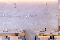 Atmosphère du Restaurant de nouilles (ramen) Yatai Ramen Saint honoré à Paris - n°10